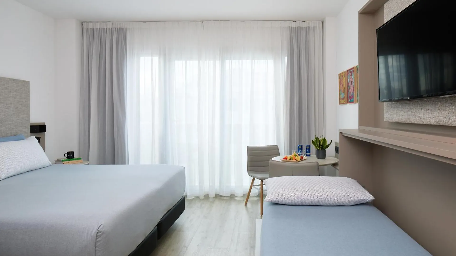 Innside By Melia Barcelona Apolo ספרד