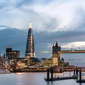 Shangri-la The Shard, בריטניה